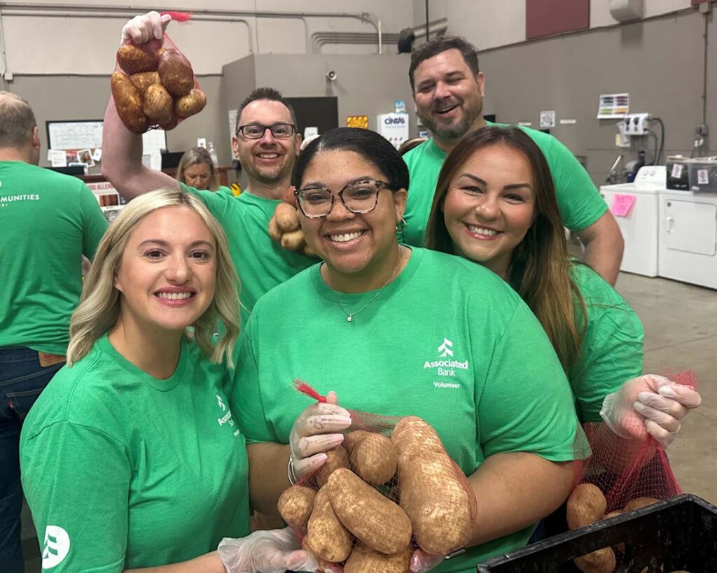 Volunteers from Associated Bank